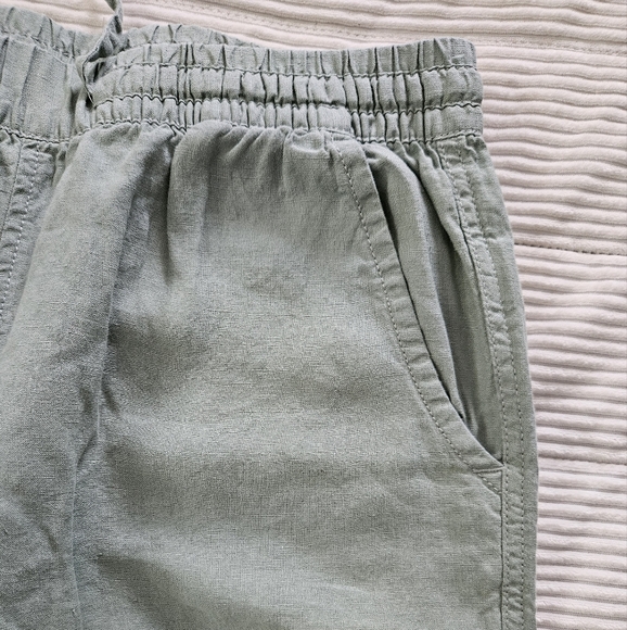 L.L. Bean 100% Linen Women's Green Pants Size 8 Reg - Picture 2 of 10